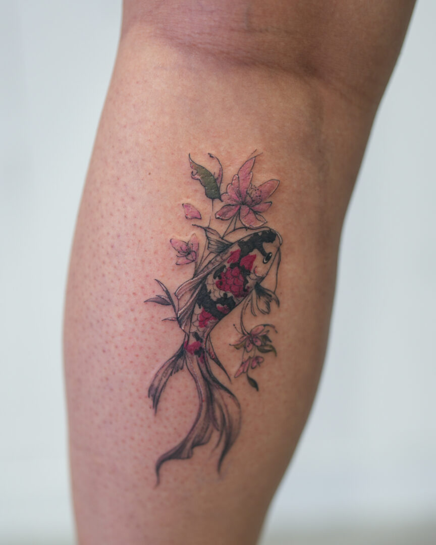 鯉と花のタトゥー(Koi and Flower Tattoo)